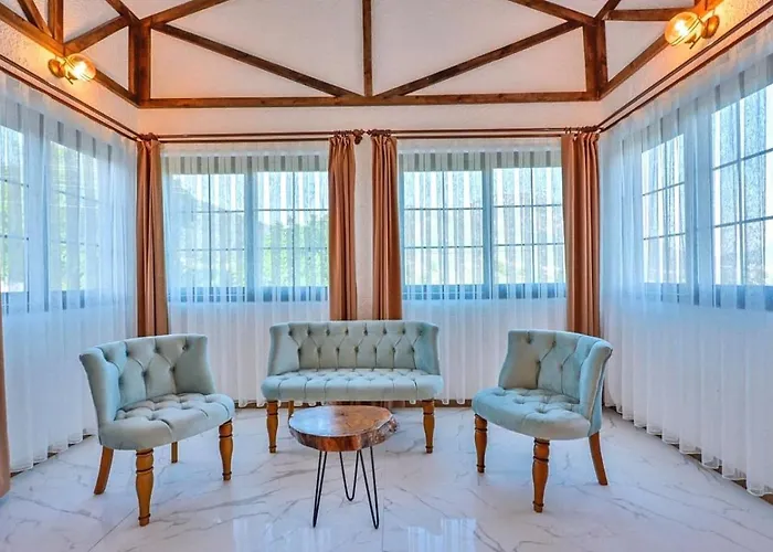 Yesil Uezuemlue 3 Bedroom Vilă Fethiye