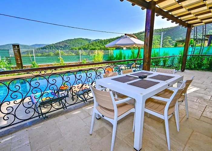 Yesil Uezuemlue 3 Bedroom Вилла *